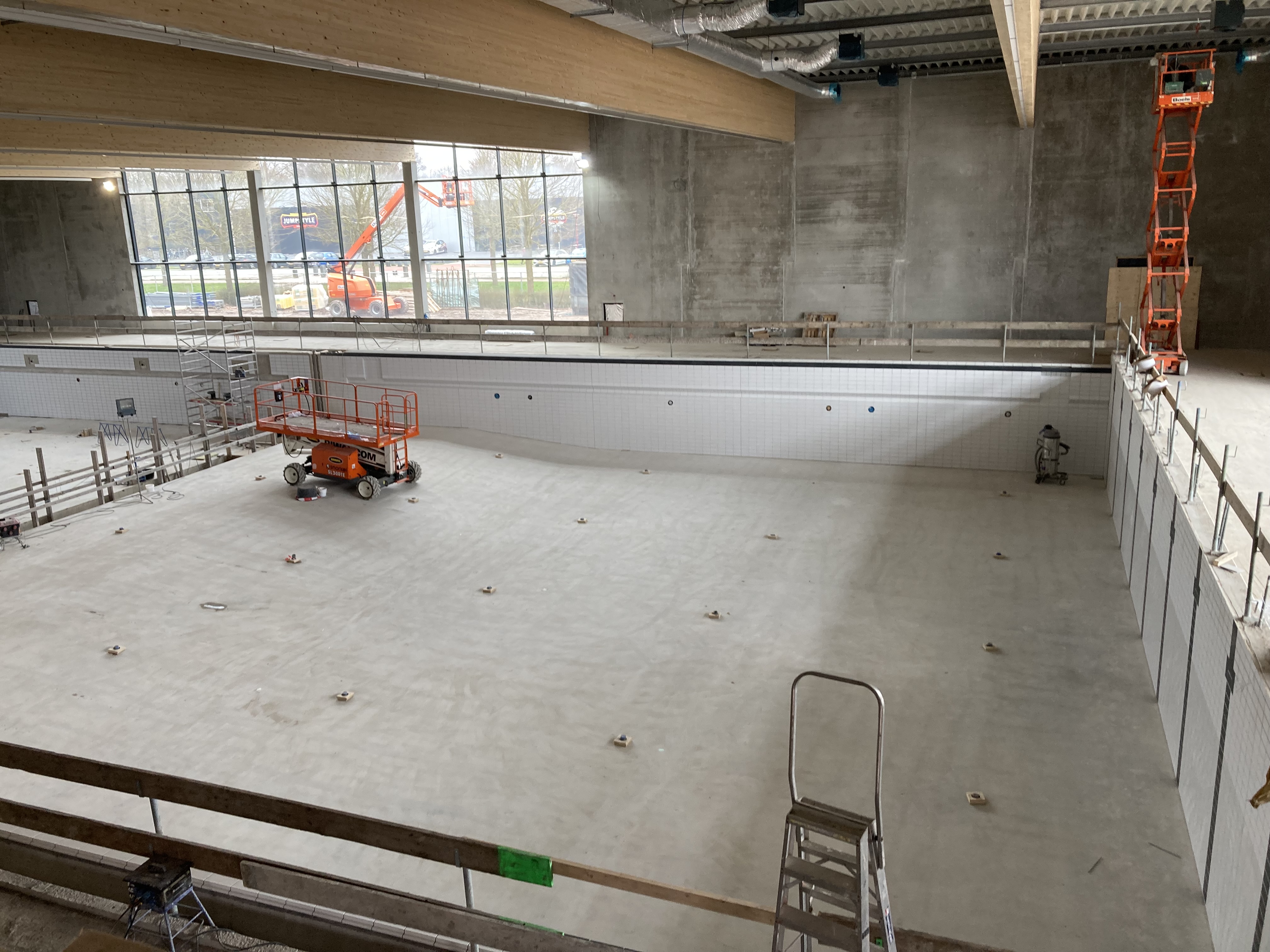 Vorderingen zwemcentrum De Welle april 2024 - 1